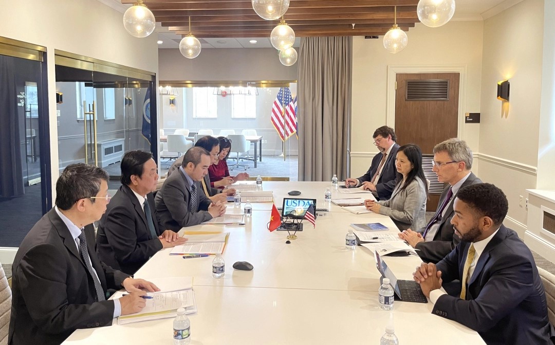 Minister Le Minh Hoan and the delegation of the Ministry of Agriculture and Rural Development worked with the US Department of Agriculture. Photo: Le Trung Quan.