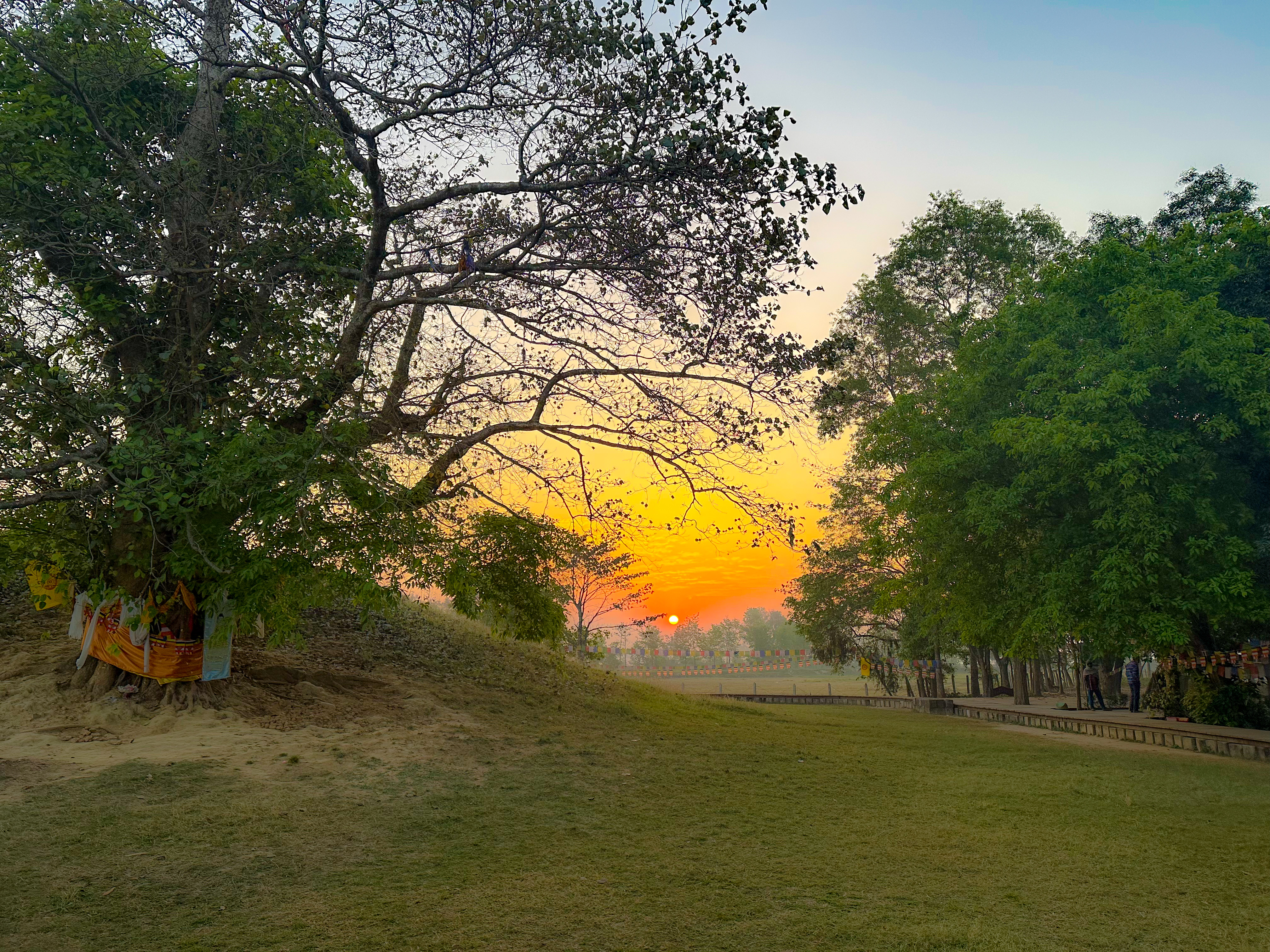 Ramagrama Stupa 3.jpg