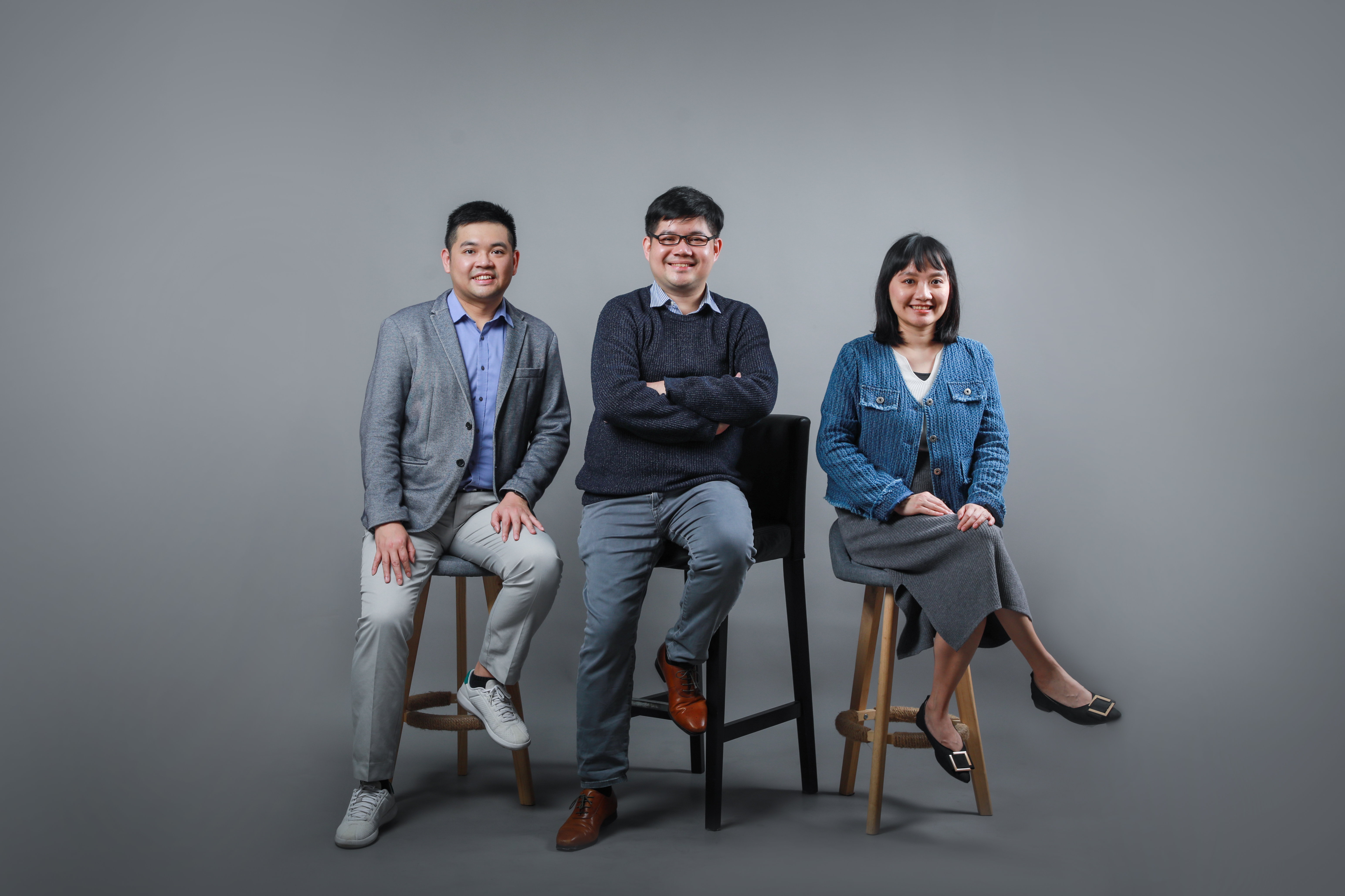 (From left to right) Mr. Kelvin Yeung, Co-Founder & Co-COO of MediConCen; Mr. William Yeung, Co-Founder & Co-CEO of MediConCen and Ms. Jenny Lau, Co-Founder & Co-CMO of MediConCen