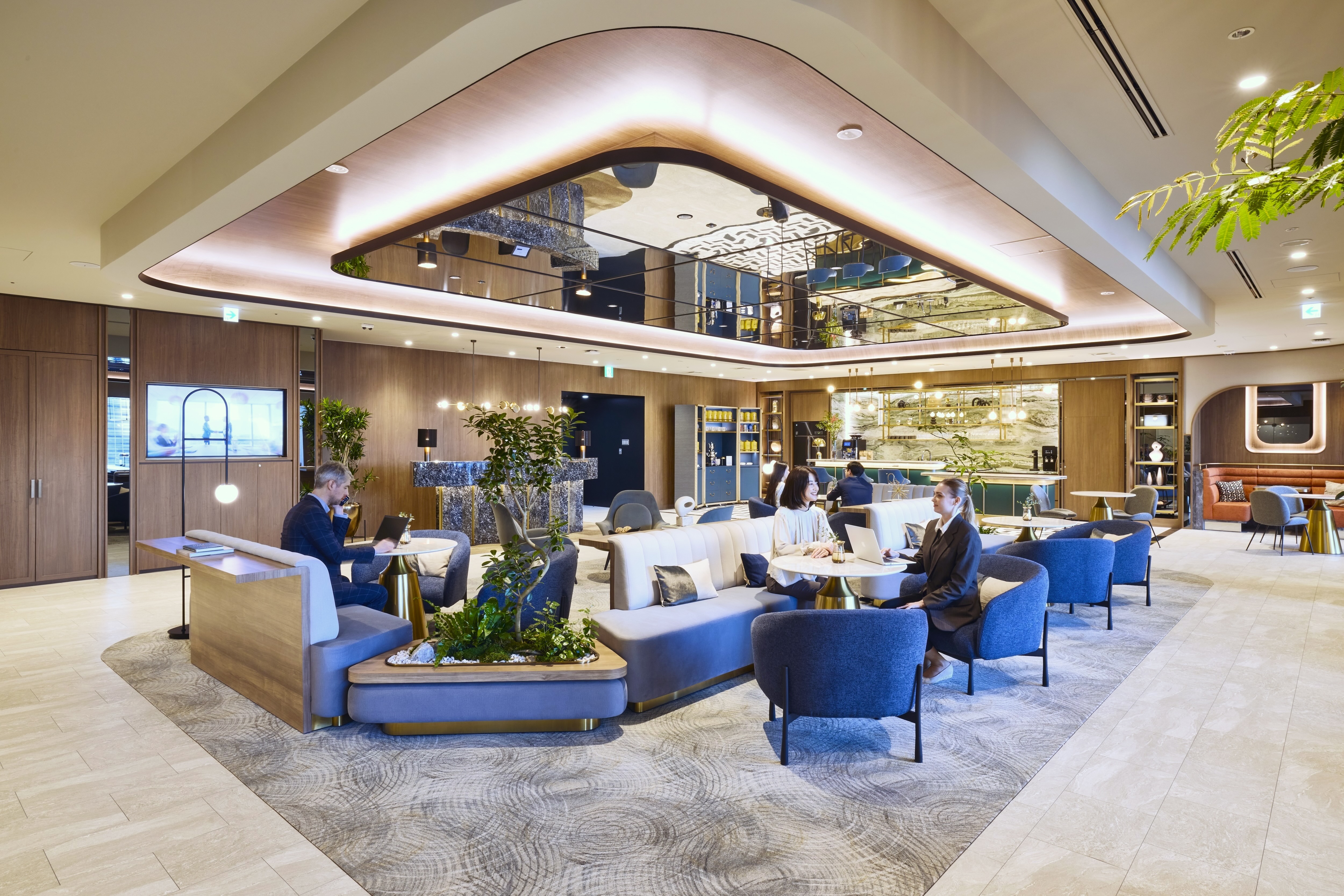 Grand Lounge of The Collective at GranTokyo South Tower