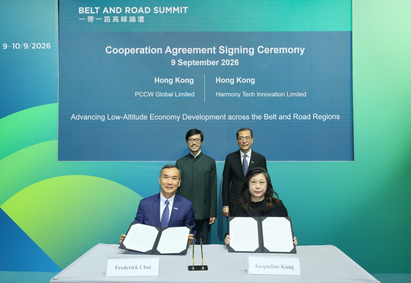 Frederick Chui, CEO, PCCW Global (left) and Jacqueline Kang, Chairman, Harmony Tech Innovation (right) signed a Memorandum of Understanding at the Belt and Road Summit 2026.